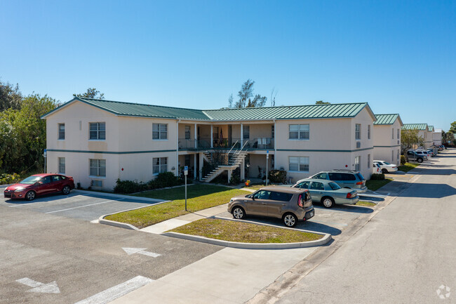 Building Photo - Garden Apartments