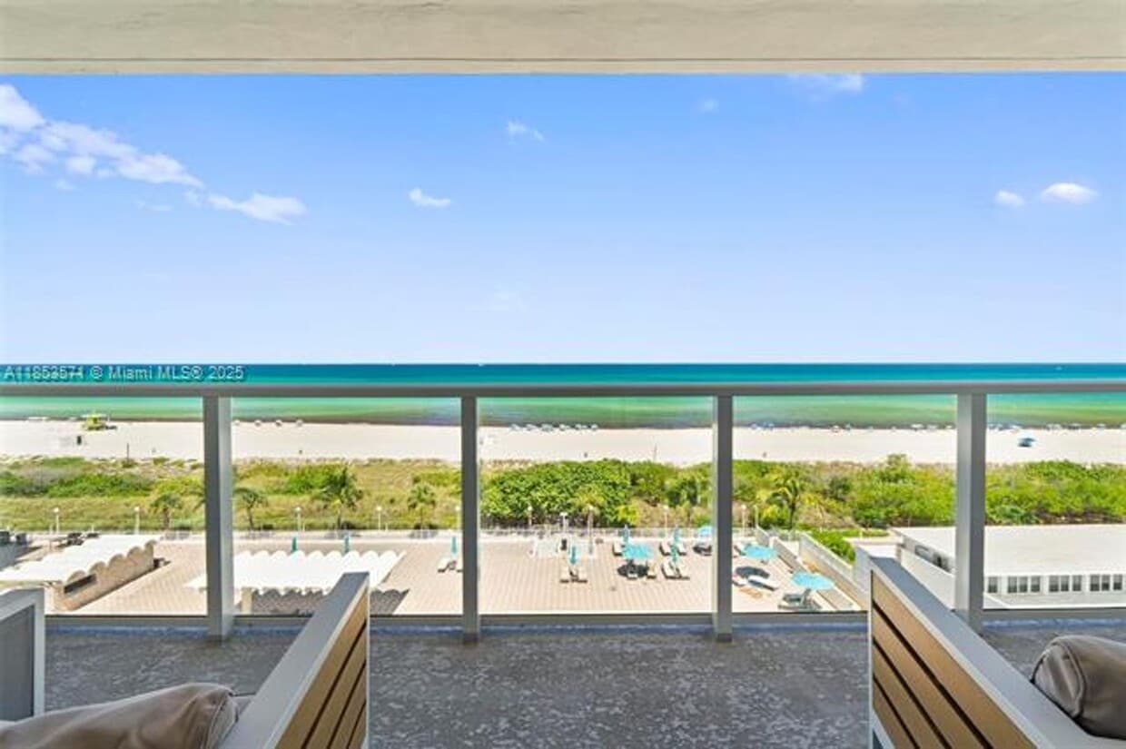 Photo - 5701 Collins Ave appt 702  (A11853571)