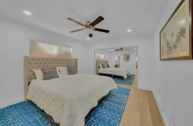 Building Photo - 302 Avenida Del Mar