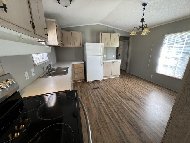 Foto del edificio - 626 Fancy Dr