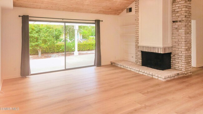 Building Photo - 1149 Stoneybrook Ln