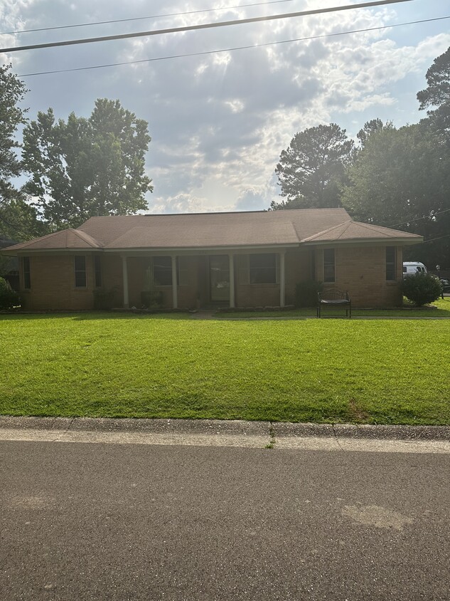 221 Belaire Dr, Pearl, MS 39208 - House Rental in Pearl, MS ...