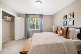 Building Photo - The Retreat at Concord Apartments