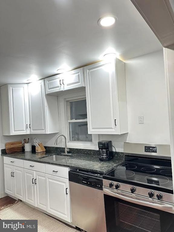 Primary Photo - 3416 Groveton St