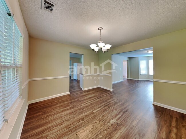 Foto del edificio - 4760 Duration Ct