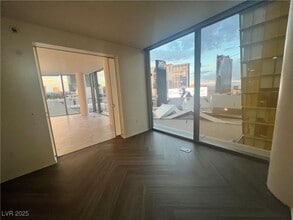 Building Photo - 3726 S Las Vegas Blvd