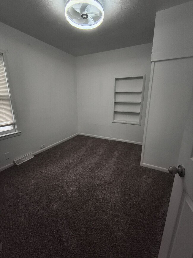 Foto del edificio - Spacious 3 Bedroom Home in Council Bluffs – Fully Updated!