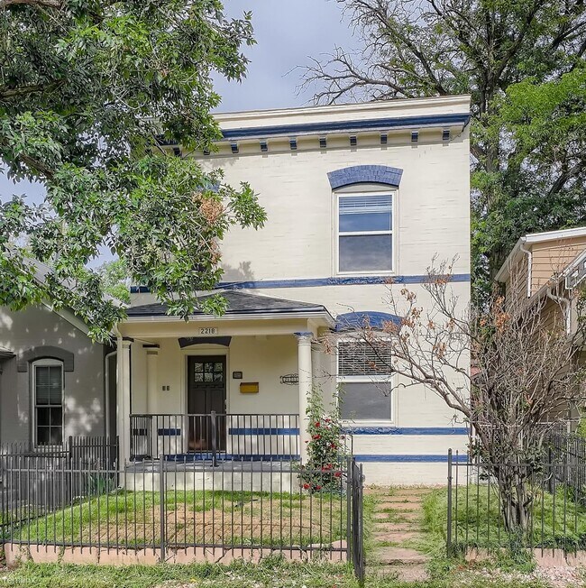 Building Photo - 2 br, 2 bath House - 2218 Clarkson Street ...