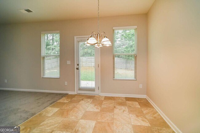 Building Photo - 3764 Shenfield Dr