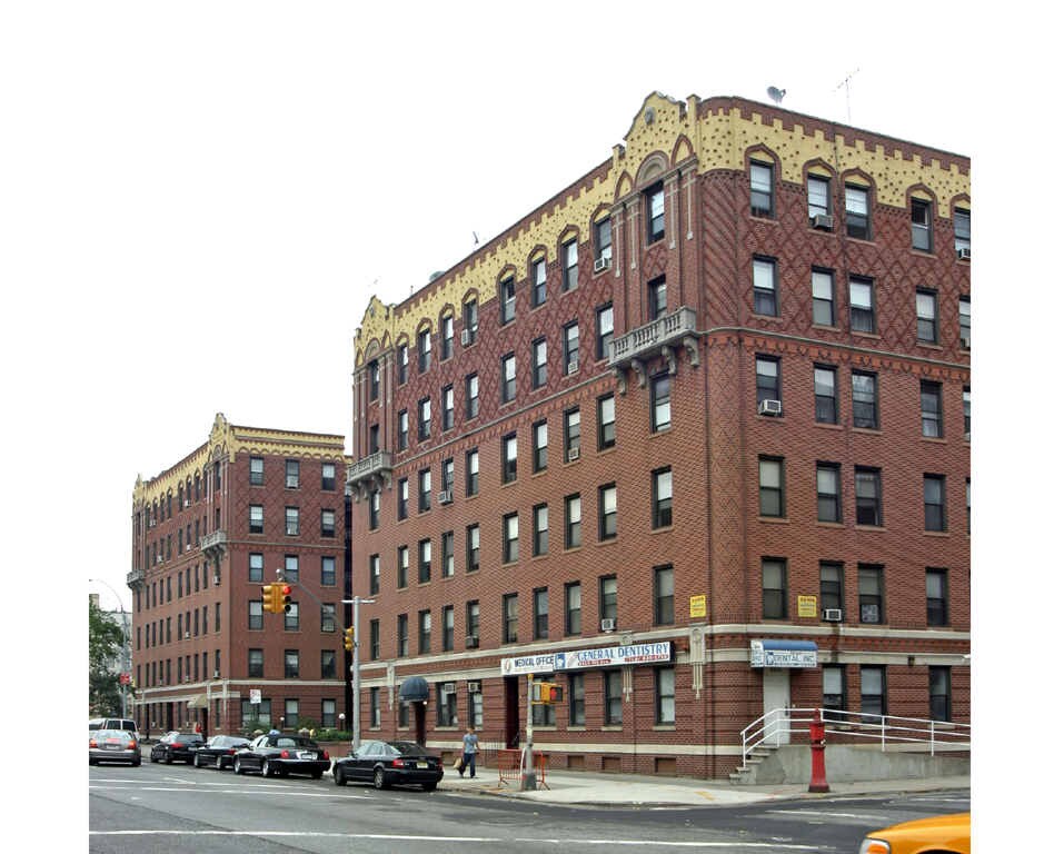 Primary Photo - 8415 4th Ave