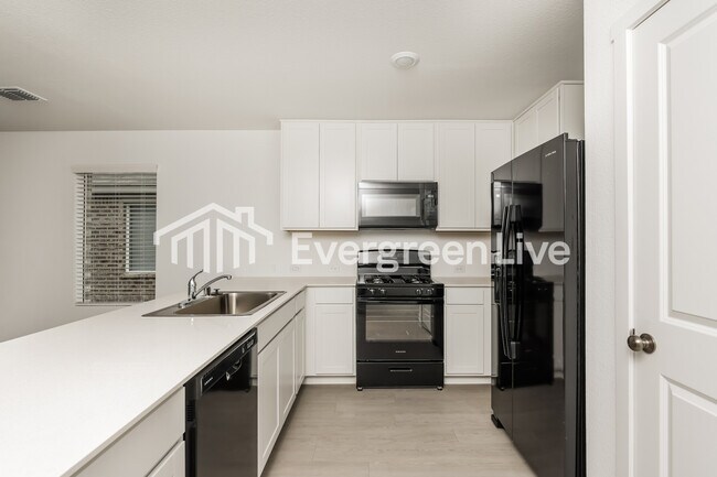 Building Photo - 1211 Falcon Hts Dr