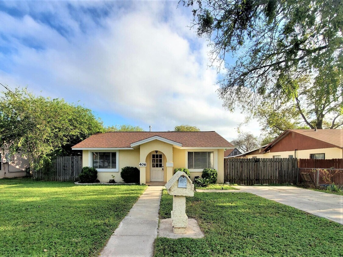 406 W 4th St, Del Rio, TX 78840 House Rental in Del Rio, TX