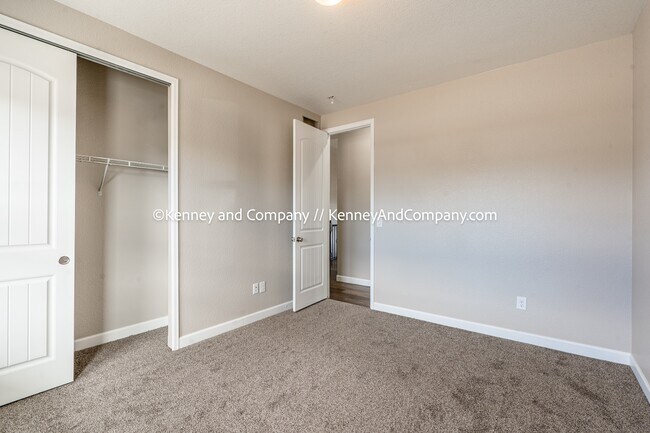 Building Photo - 7625 Alpine Daisy Dr