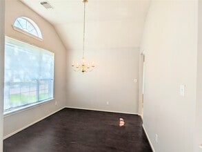 Building Photo - 2410 Ligustrum Flower Dr