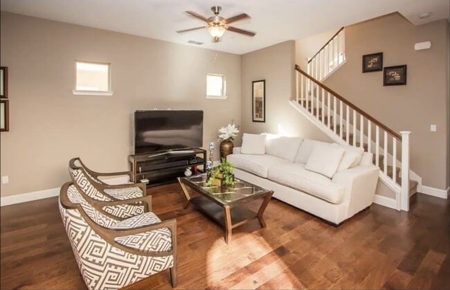 Building Photo - Cozy and Well Maintained Single-Family 4BD/3BA Home for Rent in Desirable Dublin!