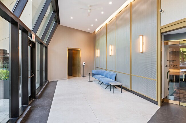 Foto del edificio - 345 W Fullerton Pkwy