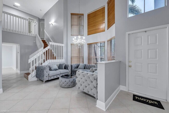 Foto del edificio - 3 br, 2.5 bath House - 5222 NW 53rd Cir