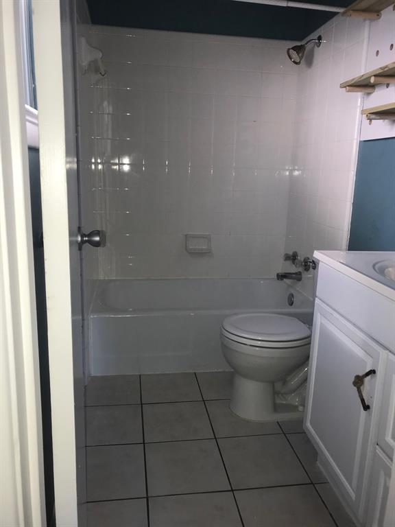 Foto del edificio - 237 Oakwood Ln