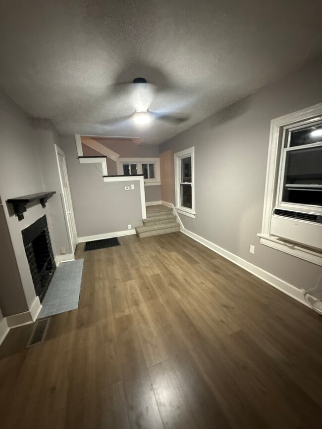 Building Photo - 718 Randolph St