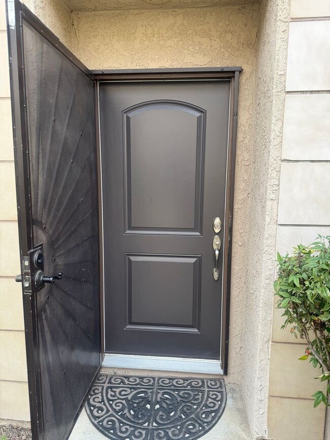 Foto del edificio - One Bed Furnished Condo for Rent in Ontario