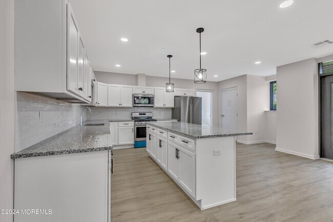 Foto del edificio - 253 Mantoloking Rd