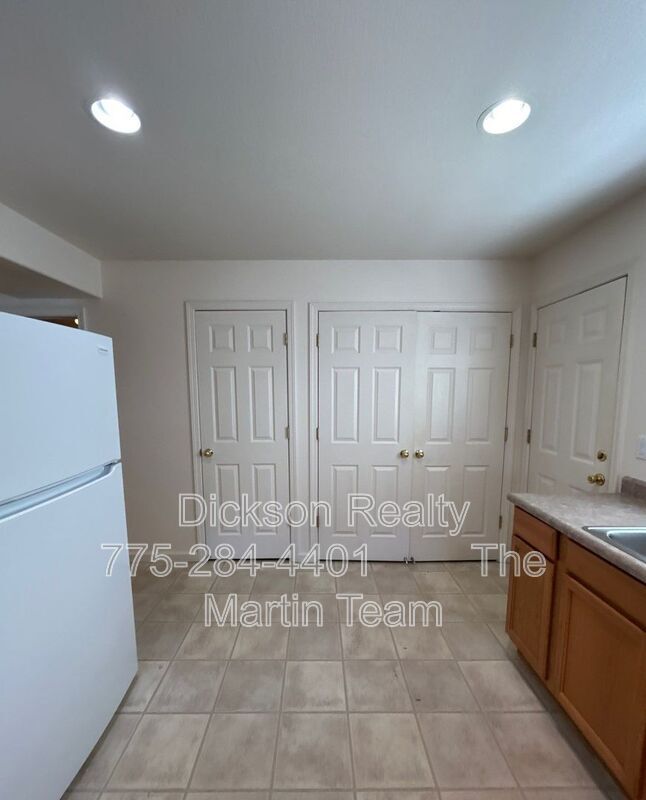 Building Photo - 408 10th St