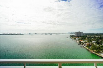 Building Photo - 11111 Biscayne Blvd