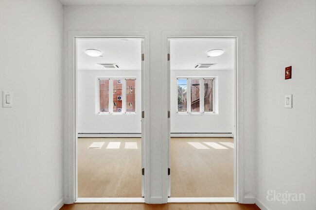 Foto del edificio - 39-57-57 57th St