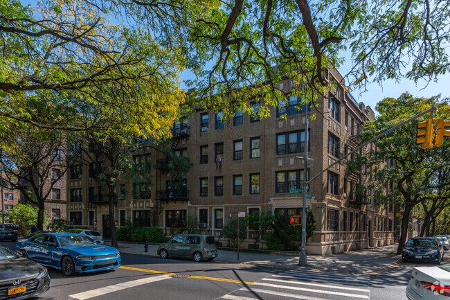 Building Photo - 1110 Caton Ave
