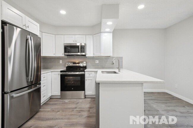 Foto del edificio - Charming 3BR Townhome in Centennial