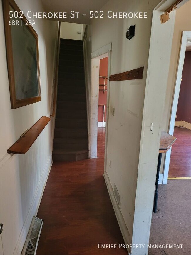 Foto del edificio - 6 Bedroom House in Bethlehem