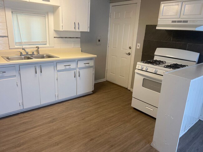 Foto del edificio - COZY 1 bedroom 1 bathroom