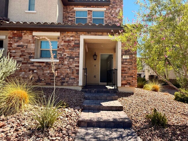 Building Photo - 3 BED 2.5 BATH 2 CAR GARAGE TOWNHOUSE WITH...