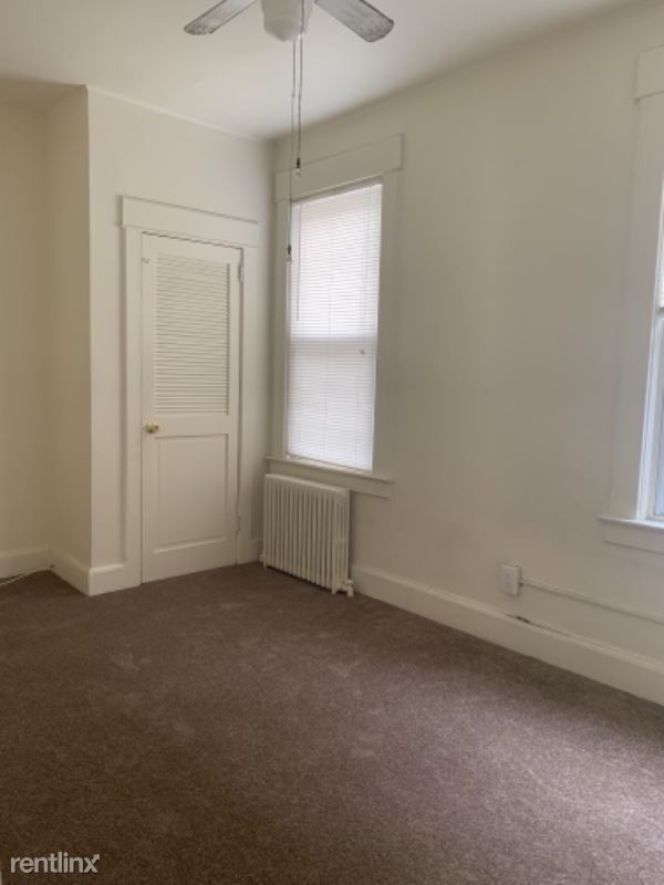 Building Photo - 3 br, 1 bath Apartment - 174 W 9th ST FL.2