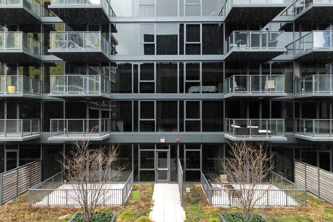 Building Photo - Ardus, 676 N LaSalle Dr #524