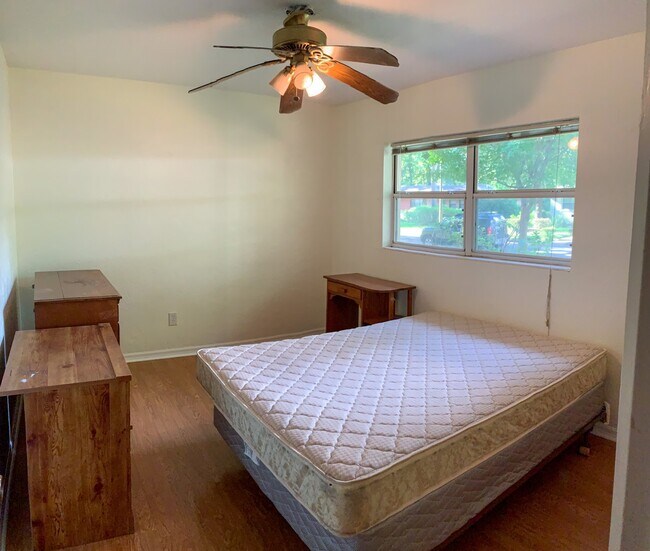 Foto del edificio - 3/2 House Walking Distance to UF & Law Sch...