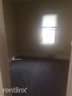 Building Photo - 5187 N Riverview Dr