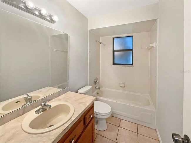 Building Photo - 1375 Jan Lan Blvd