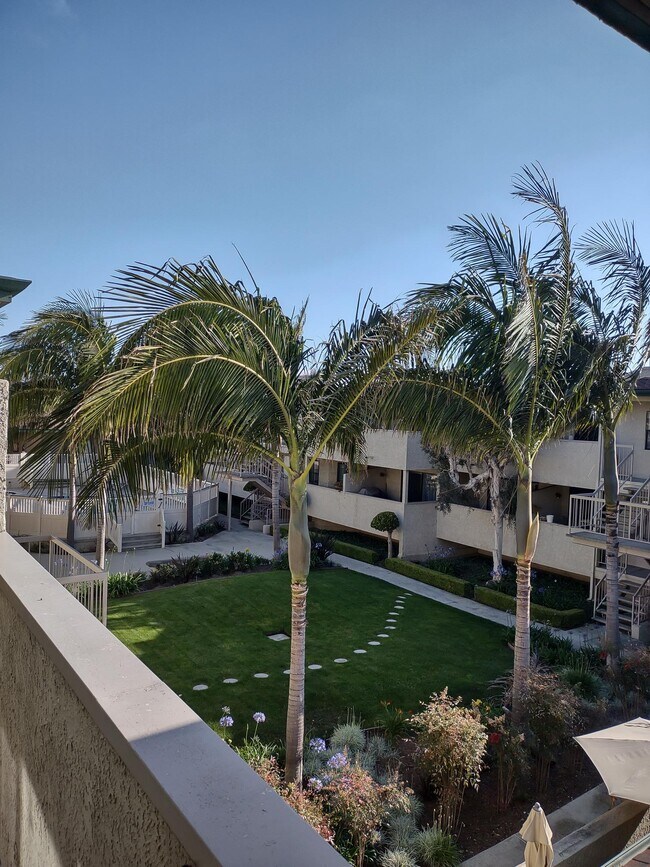 Foto del edificio - 400 W 223rd St