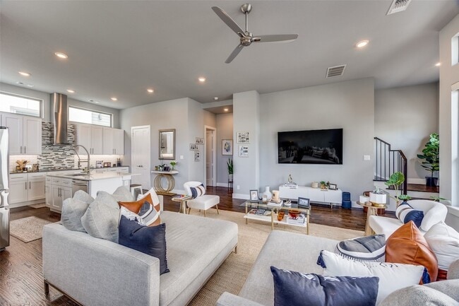 Photo - 4222 Roseland Ave Townhome