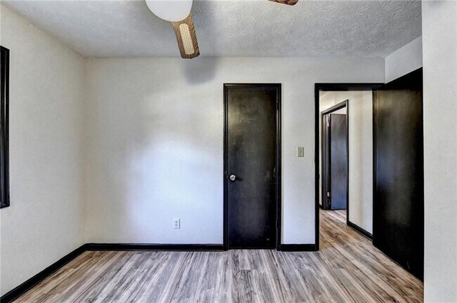 Building Photo - 1758 Eric Cir