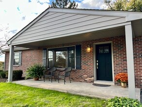 Building Photo - 454 River Corner Rd