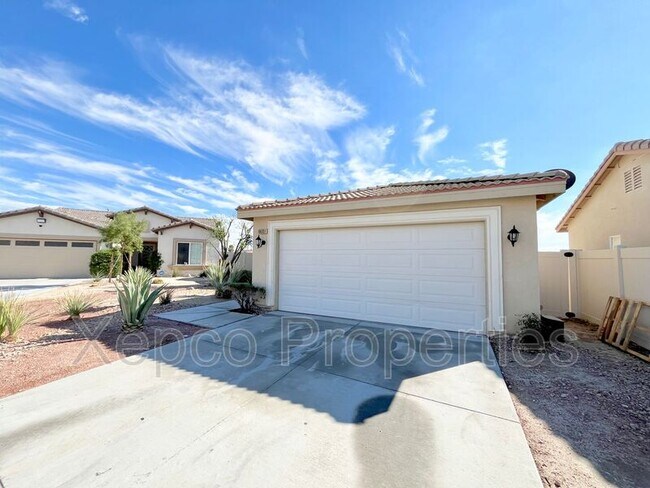 Foto del edificio - 64051 Baylor Mountain Ct