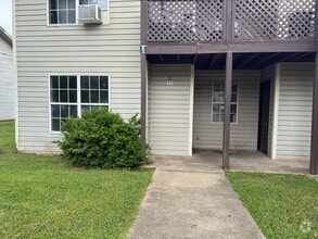 Building Photo - 813 Willow Pointe