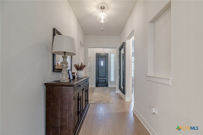 Foto del edificio - 1435 Dancing Oak Ln