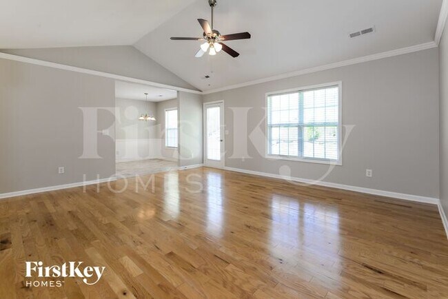 Building Photo - 5113 Benjamin Ct