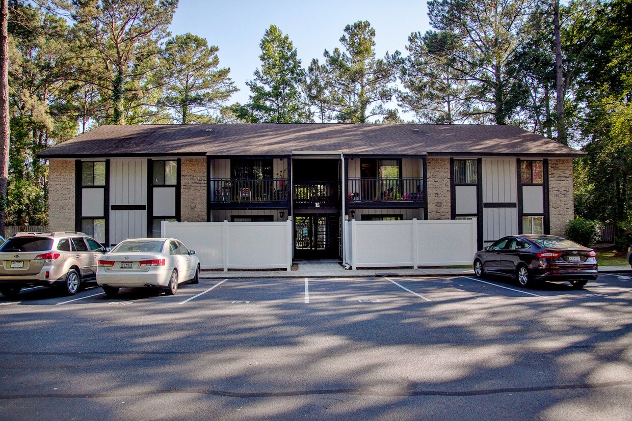 950 Forestbrook Rd, Myrtle Beach, SC 29579 Condo for Rent in Myrtle