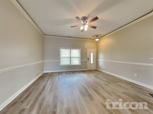 Building Photo - 339 Gleaner Dr
