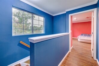 Building Photo - 303 Shady Glen Ln