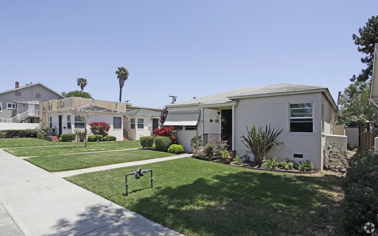 Foto principal - 4641-4655 North Ave